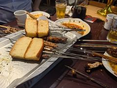 -三个大叔烤羊肉串·歌手驻唱·碳烤鲜肉(西三旗店)