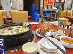 -菌之家·专业纯野生菌火锅·特色炒菌