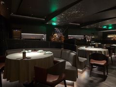 -左庭右院鲜牛肉火锅黑金店(陆家嘴中心店)