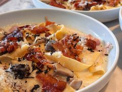 -ROAST coffee & eatery