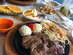 -豪客来牛排(中央花苑店)