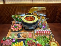 -青瓦餐厅·生鱼片·韩园烤肉(西塔店)