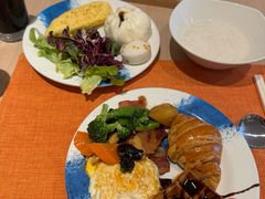 -亚龙湾希尔顿自助餐厅·海鲜·烧烤·沙滩BBQ·现场乐队
