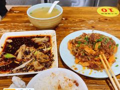 -朱大嘴肥肠血旺(福字街店)