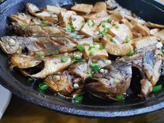 -胶东海鲜大排档(北太平庄店)