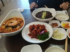 -贵宾庄炸酱面·韩式料理(高区店)
