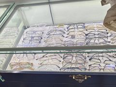 -苗妙钟表眼镜店(徽宁路店)