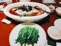 -广州中心皇冠假日酒店·百粤楼