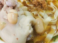 -雷祖芳老妈蹄花店