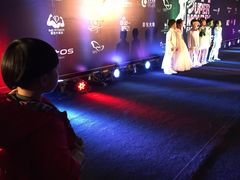 -SKECHERS 斯凯奇(上海国际时尚中心店)