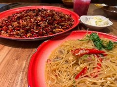 -先启半步颠小酒馆(白麓里店)