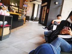 -王府井奥莱临潼小镇(临潼店)