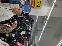 -迪卡侬(西华店)