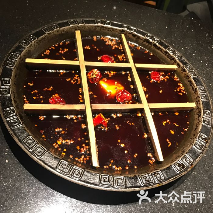 白开水巴渝老火锅九宫格锅底图片-北京火锅-大众点评网