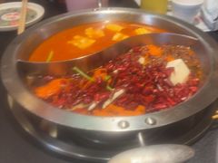 -沸炉重庆老火锅(军事博物馆店)
