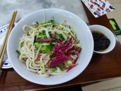 肉丁小碗干炸炸酱面-海碗居(牡丹园店)