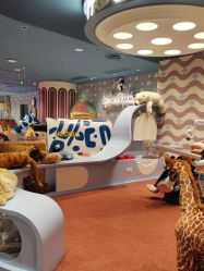 -奈尔宝家庭中心·亲子餐厅(北京东坝万达店)