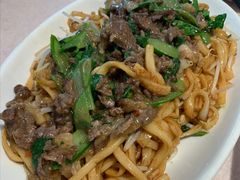 招牌湿炒牛河-潮泰牛肉火锅 · 创于1992年(车公庙店)