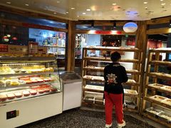 面包甜点陈列柜-袁记串串香(梁家巷店)
