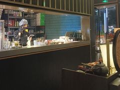 -铭牛烧肉·和牛海鲜自助(高新月牙湖店)