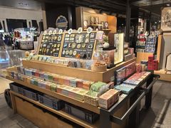 -猫的天空之城概念书店(苏州诚品店)