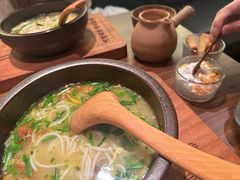 -良米山·云南野生菌过桥米线(上海首店)