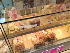 -红房子西点(汇联商厦天钥桥路店)