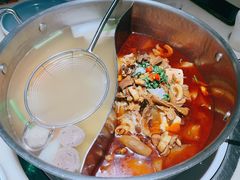牛杂鸳鸯锅-左庭右院鲜牛肉火锅(浦江欢乐颂店)
