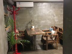 -HIGH FIVE哈福手工汉堡(桂林路店)