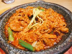 石板金针肥牛-瑞膳首尔参鸡汤(龙塔店)