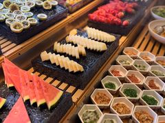 -牛YO寿喜烧·铁板烧和牛火锅自助(市府恒隆店)