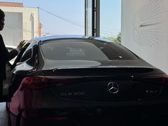 -奔驰上海利星(七宝店)