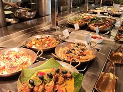 -圣丰索菲特·2 On 988 Café 自助餐厅