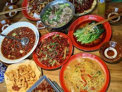 -半步颠小酒馆(繁花中心)