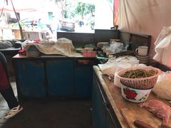 -小许三鲜砂锅馄饨店(家多乐烟酒店)