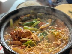 鸡公中煲-老字号•晓妮姐重庆鸡公煲(联通路店)