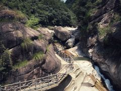 -鄣山大峡谷