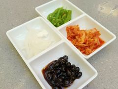 -豚妈妈汤饭·部队锅(南京东路店)