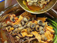 -柳州肥姨妈大骨螺蛳粉(曹路店)