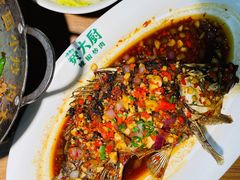 香煎大鲫鱼-费大厨辣椒炒肉(新城吾悦广场店)