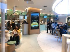 -奈雪的茶(亨特国际广场店)