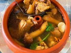野生菌汽锅鸡-小厨子私房菜·云南美食店