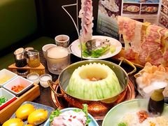 -得意咚瓜·顺德鱼生·冬瓜火锅(深圳首店)