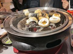 -围炉肉舍•炭烤活鳗•丹东海鲜烤肉(步行街店)