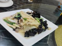 -天目湖刘老四农庄