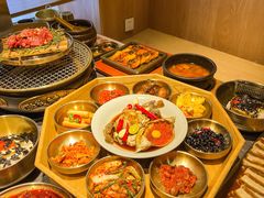 -草家酱蟹炭火烤肉店(珲春南路一店)
