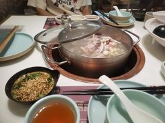 -洪氏嗨捞·猪肚鸡火锅(阳光天地店)