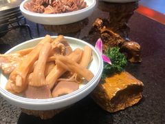 油卤三绝-万重锦·人文川菜馆(骡马市店)