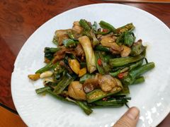 -东馆和天下特色餐饮(工农店)