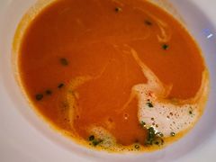 波士顿龙虾浓汤-非常时髦餐厅VUE Restaurant(外滩茂悦大酒店)